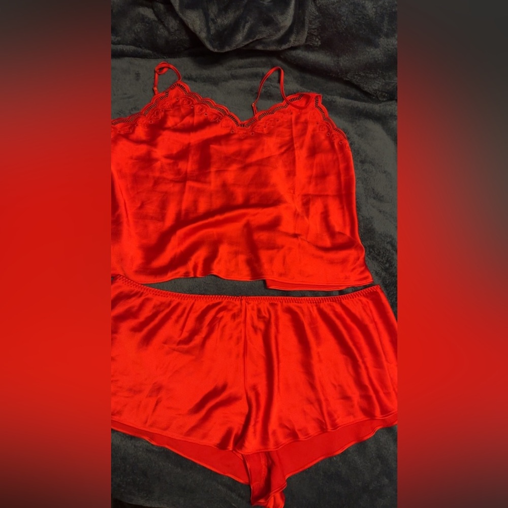 New never worn Victoria’s Secret open back silk satin sleep set in red